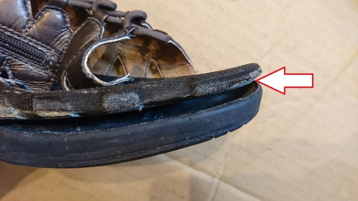 サンダルのアッパー接着修理 千葉の靴修理職人 ｓｈｕ ｓｈｏｅ