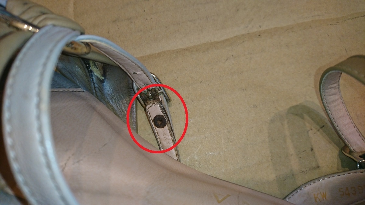 Diana ダイアナ サンダルのバックル固定修理 千葉の靴修理職人 ｓｈｕ ｓｈｏｅ