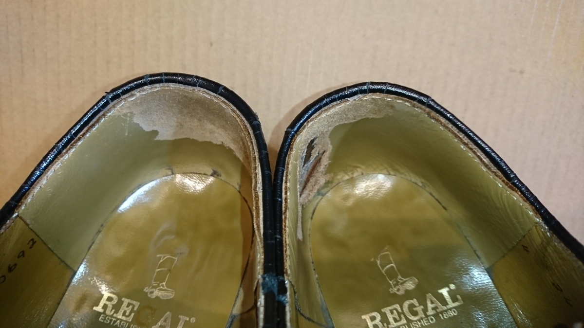 Regal リーガル ビジネスシューズのカウンター生地破れ補修修理 千葉の靴修理職人 ｓｈｕ ｓｈｏｅ