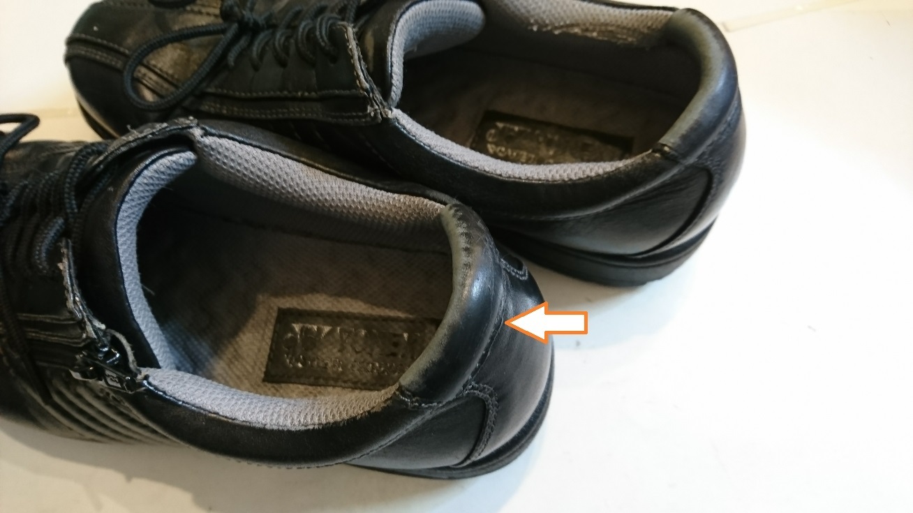 ウォーキングシューズのかかと部分の破れ補修修理 千葉の靴修理職人 ｓｈｕ ｓｈｏｅ